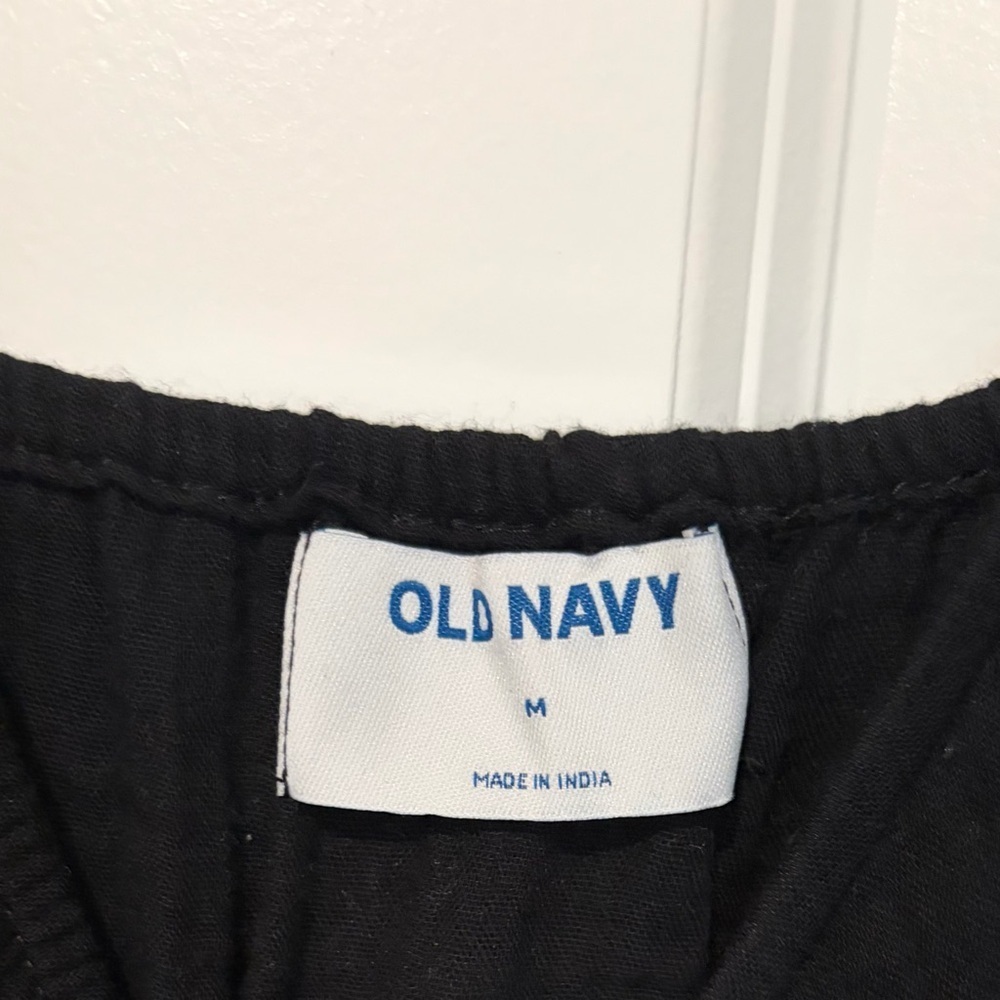 Old Navy Black V-Neck Top - Picture 2 of 2